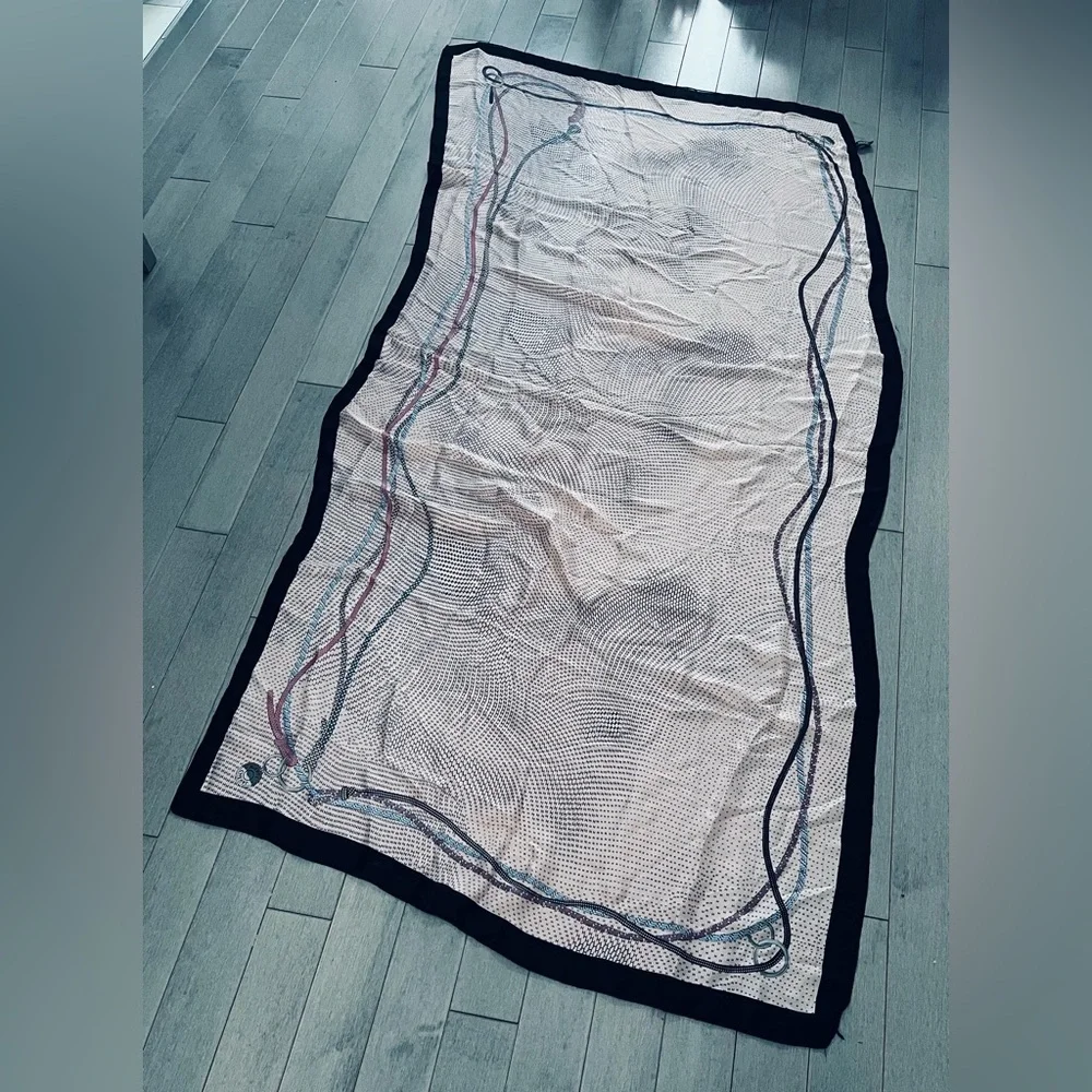 LARGE HERMÈS 68x34 SCARF MIRAGE CHEVAL - Picture 2 of 10